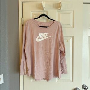 Nike Women's Soft Pink Long Sleeve Tee